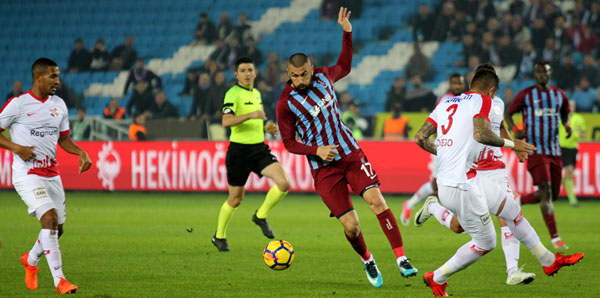 Trabzonspor – Antalyaspor: 3-0 (İşte maçın özeti)
